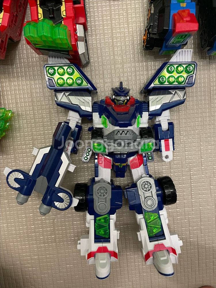 미니특공대 브이레인저스 레전드 킹브이 팝니다(택포)--4