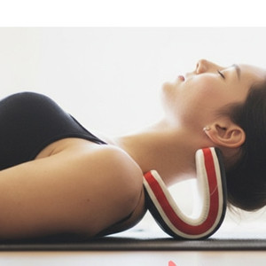 목 마사지기 목 베개 경추 스트레칭