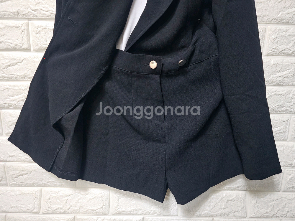 블랙자켓숏팬츠--2