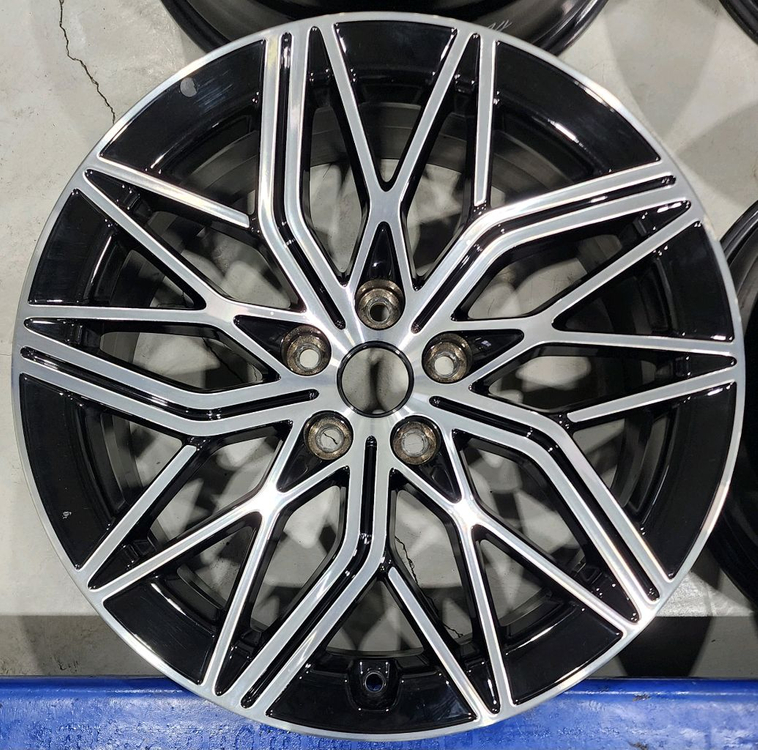 제네시스 G90 RS4 19인치 휠, 제네시스 G90 19인치 휠--3