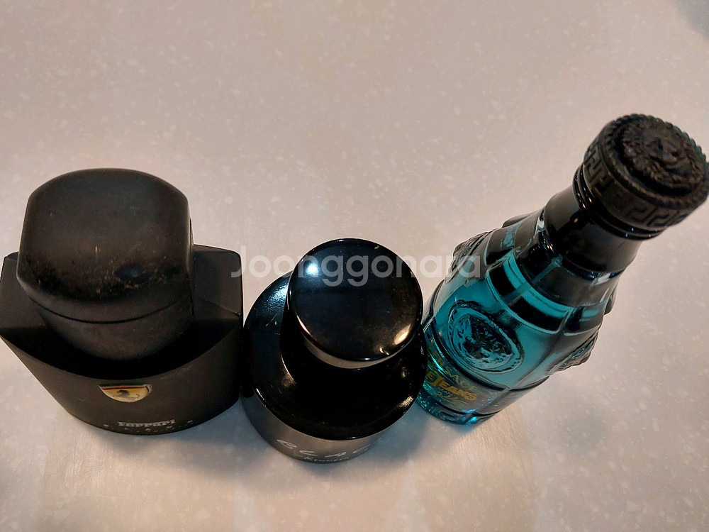 페라리 블랙 케네스콜 블랙 베르사체 블루진 향수 3종 일괄판매 택포4만5천원--2