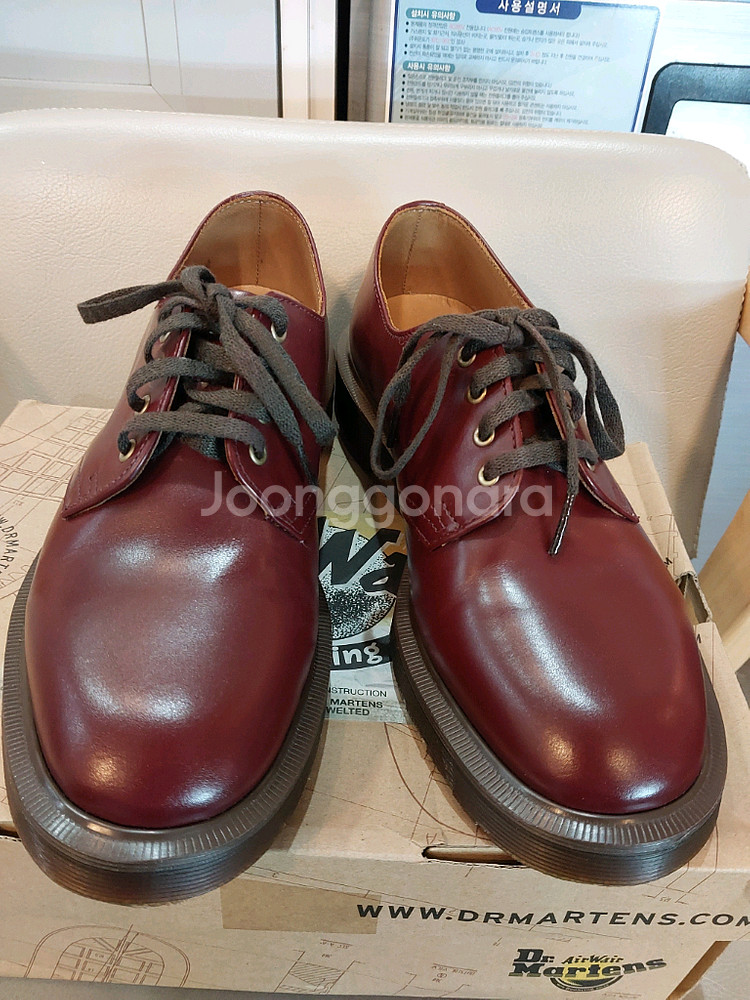 닥터마틴 스미스 4홀 옥스블러드 빈티지 스무스 더비슈즈 UK6 250mm 택포10만9천원--3