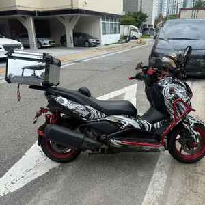 xmax300 24년식 7만키로 급하게 팔아봅니다