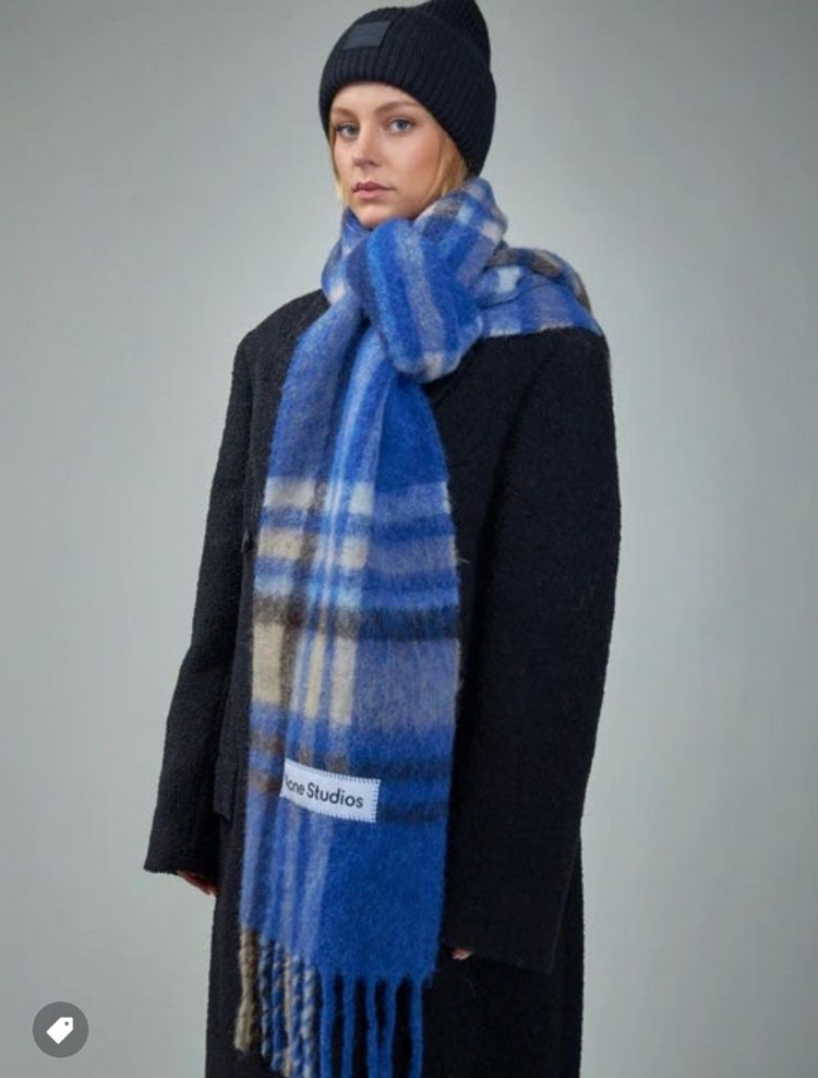(가격조정)아크네 스튜디오 모헤어 타탄 머플러 / 일렉트릭 블루 베이지 / 착용 1회 이미지