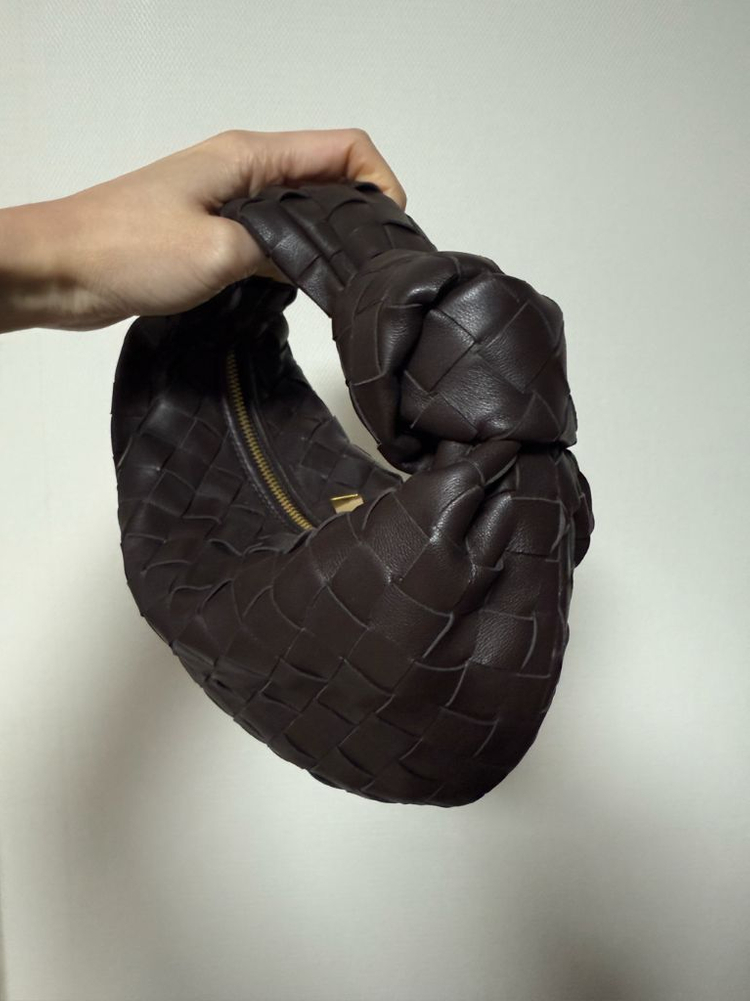 (주말특가)보테가 베네타 조디백 미니 폰단트--1