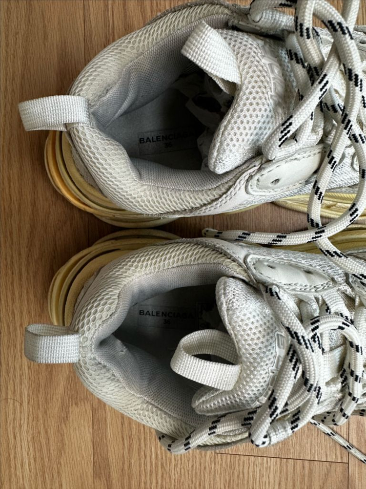 발렌시아가 트리플s 화이트 36 판매 이미지