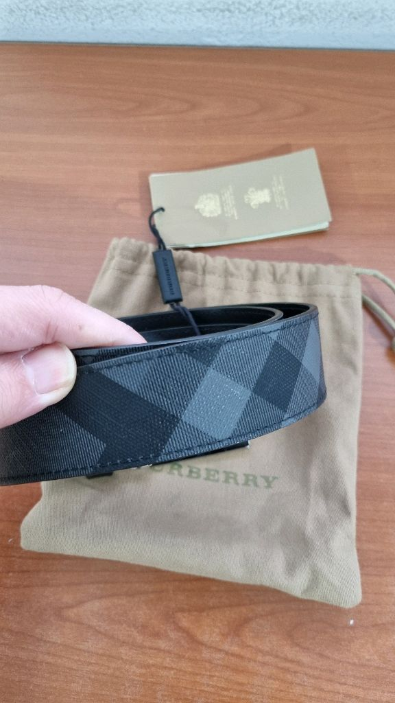 버버리 체크 패턴 벨트 새제품--2