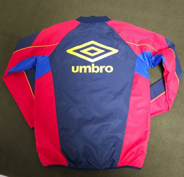 [중고] 엄브로 피스테 톱 윈드탑 윈드브레이커 바람막이--1