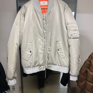 셀린느 백로고 봄버자켓 56사이즈