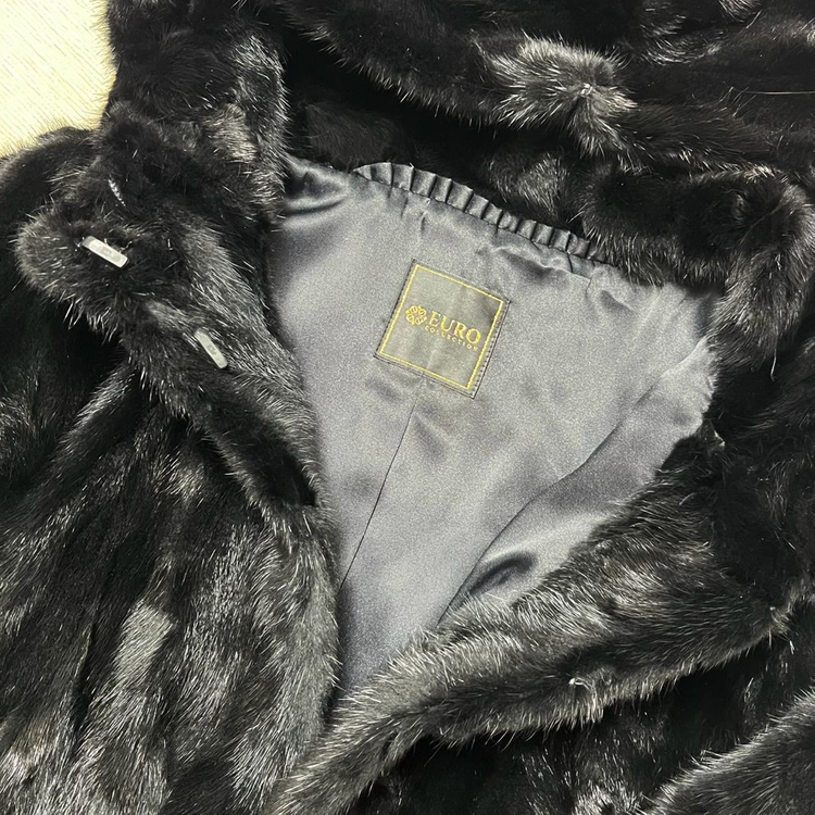 유로컬렉션 코코 밍크 후드 하프자켓 55 블랙--1