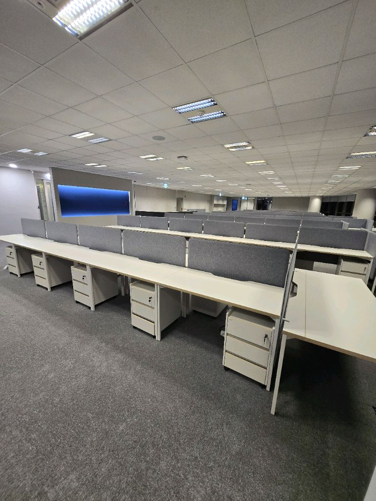 퍼시스 데스커책상 판매합니다 이미지