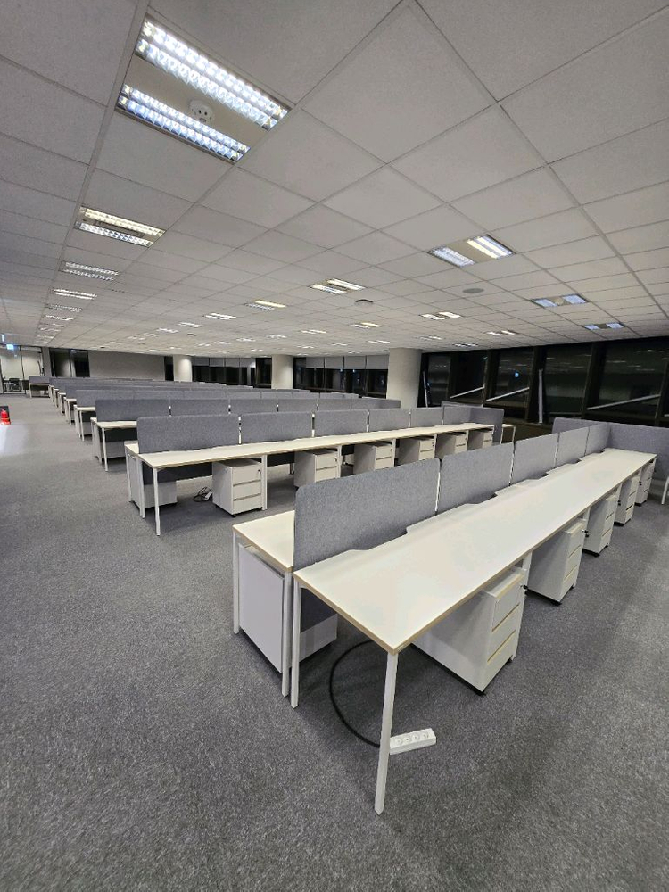 퍼시스 데스커책상 판매합니다 이미지