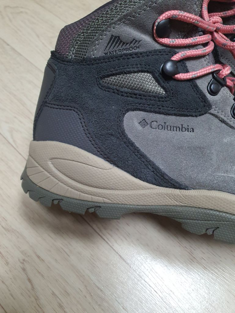245 콜롬비아 등산화 트레킹화 여성 245 완전깨끗--1