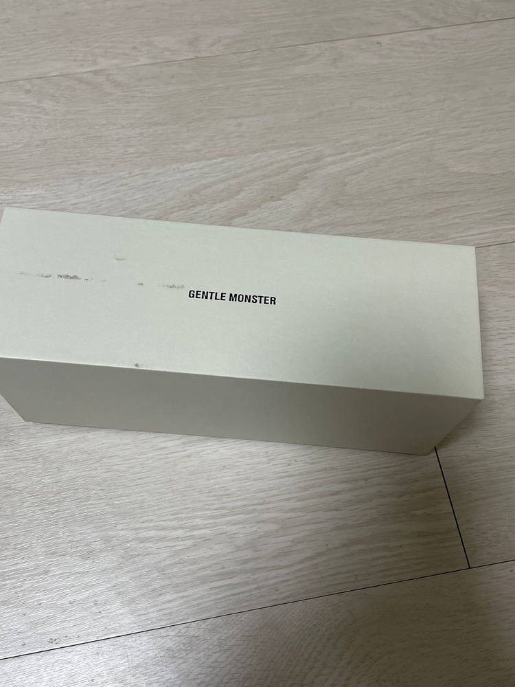 젠틀몬스터 라모드 블랙선글라스(구매가30)--3