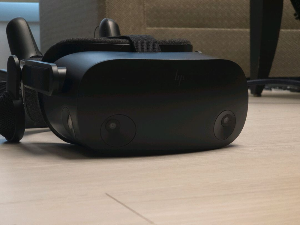 HP 리버브 G2 VR 헤드셋 + 컨트롤러 (렌즈 스크래치 있음, 가격 할인) 이미지