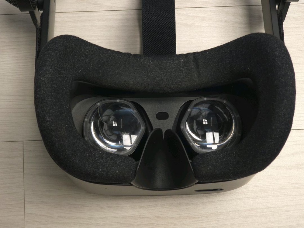HP 리버브 G2 VR 헤드셋 + 컨트롤러 (렌즈 스크래치 있음, 가격 할인) 이미지