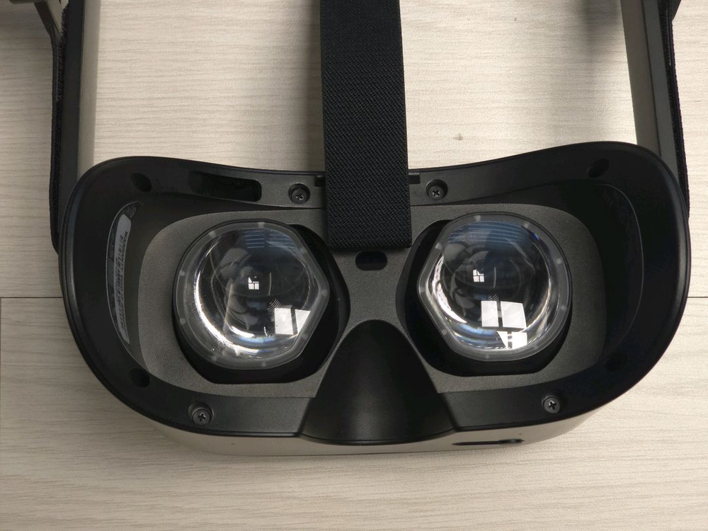 HP 리버브 G2 VR 헤드셋 + 컨트롤러 (렌즈 스크래치 있음, 가격 할인) 이미지