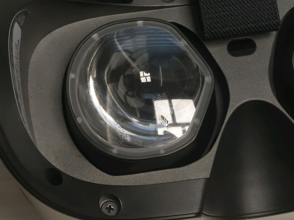 HP 리버브 G2 VR 헤드셋 + 컨트롤러 (렌즈 스크래치 있음, 가격 할인) 이미지