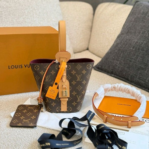 올인bb 모노그램 버킷백(내장칩버전)