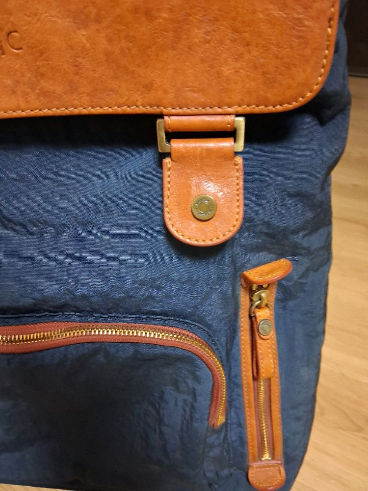 몽삭가죽백팩--4