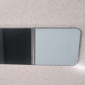 (부품용)삼성 갤럭시 Z 플립 5스마트폰 256GB 이미지