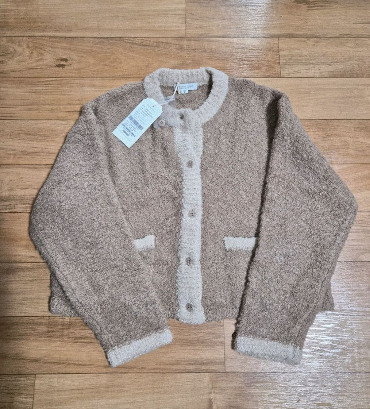 써스데이아일랜드 가디건 새옷--5