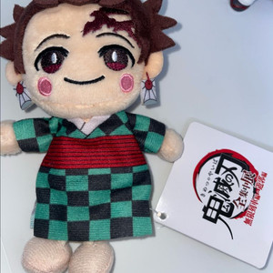 귀멸의 칼날 탄지로 유곽 스미코 누이 인형 여장 이미지