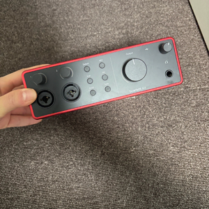 포커스라이트 스칼렛 4i4 4세대 단품