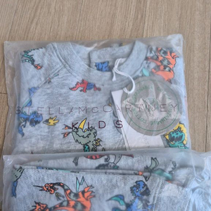 스텔라메카트니 우주복 세트 18m 이미지