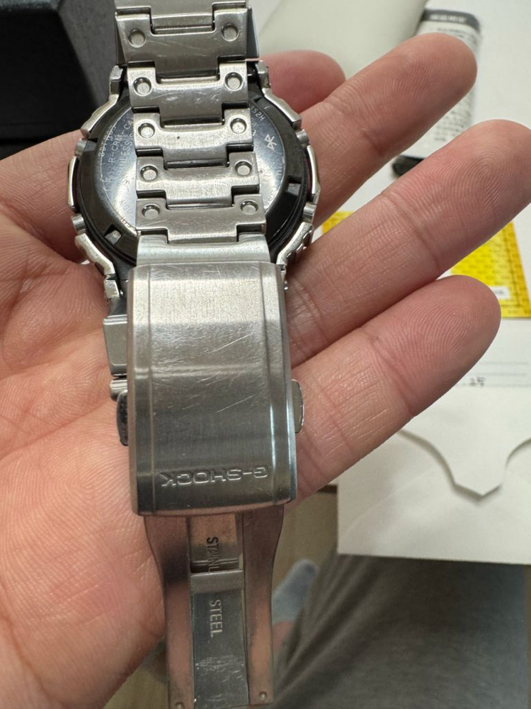 지샥 GMW-B5000D-1jf 판매합니다 이미지