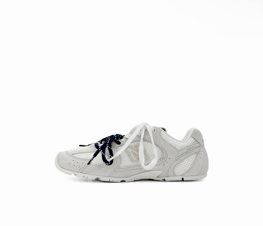 [37.5] 뉴발란스 x 미우미우 530 여성 스웨이드 스니커즈 화이트--1