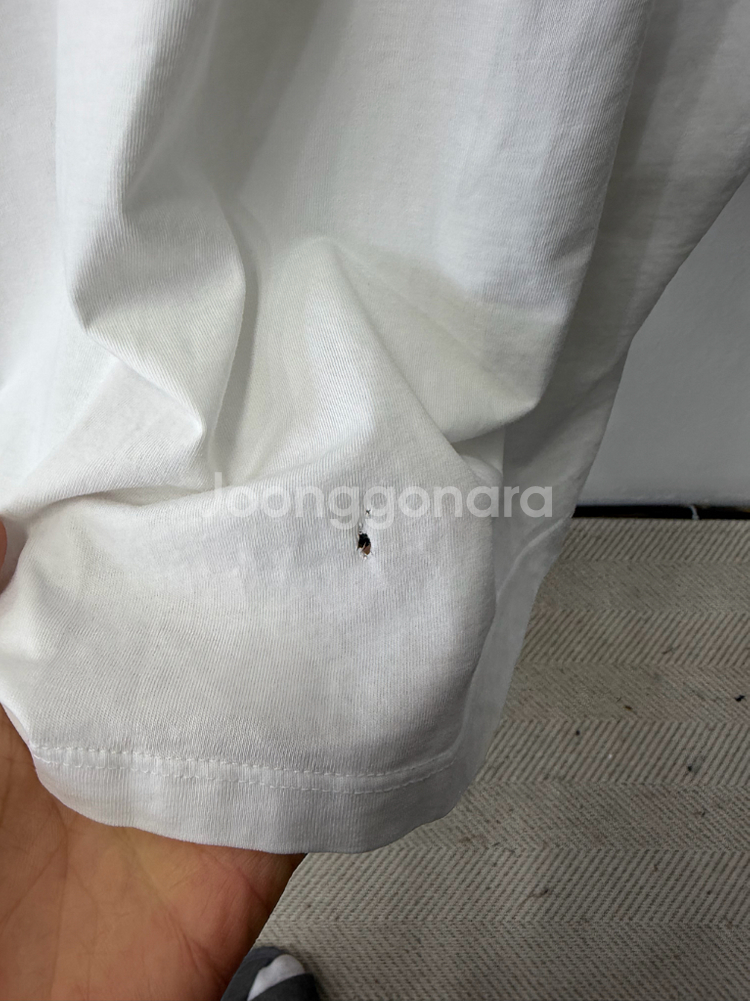 정품) 메종키츠네 남성 반팔티 L--4