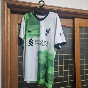 리버풀 23-24 어웨이 유니폼