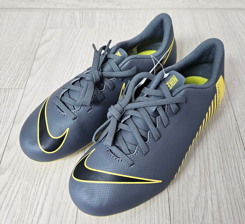 나이키 베이퍼 12 클럽 HG-V (GS) AO4811-070 주니어 축구화--1