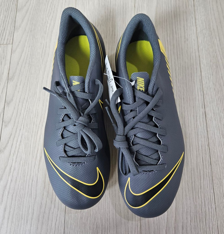 나이키 베이퍼 12 클럽 HG-V (GS) AO4811-070 주니어 축구화--2