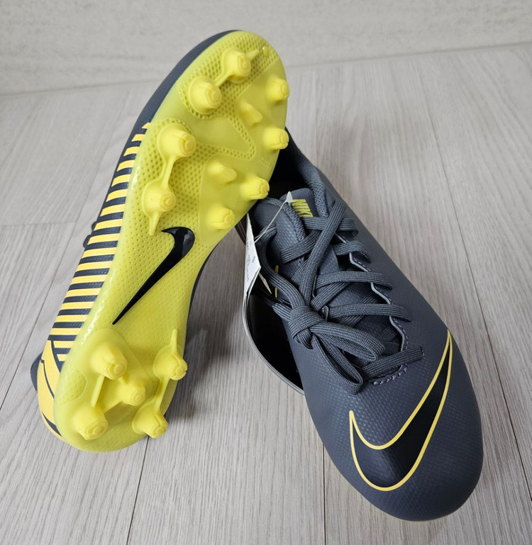 나이키 베이퍼 12 클럽 HG-V (GS) AO4811-070 주니어 축구화--4