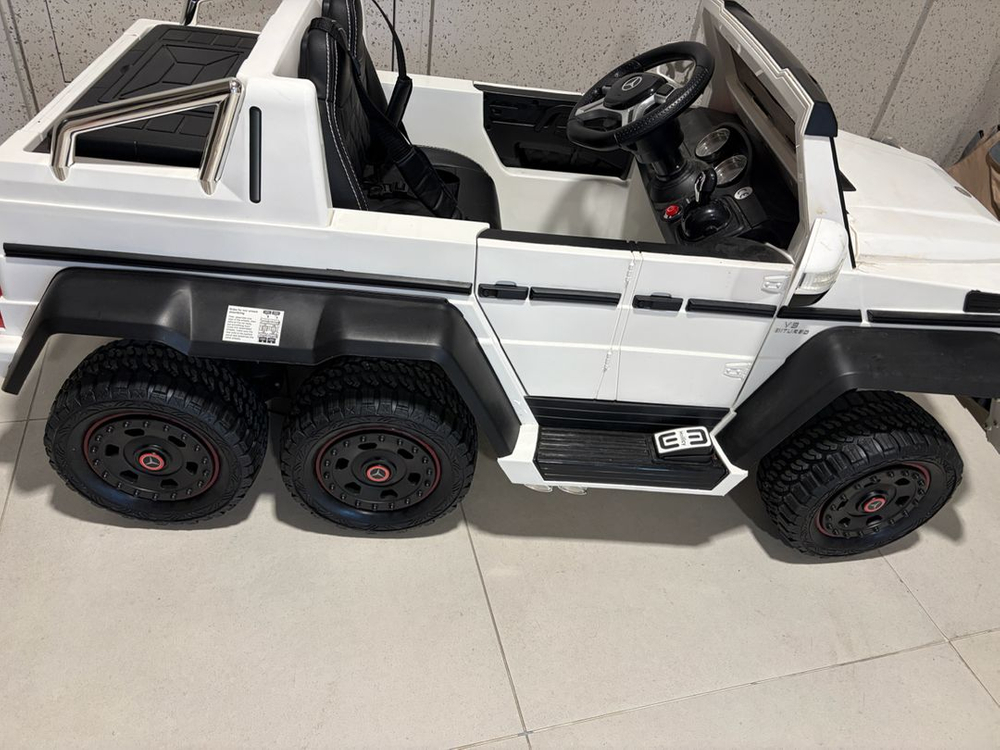 하나토이즈 벤츠 G63 지바겐 유아전동차 급처합니다 이미지