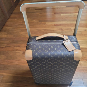 루이비통 캐리어 호라시즌55