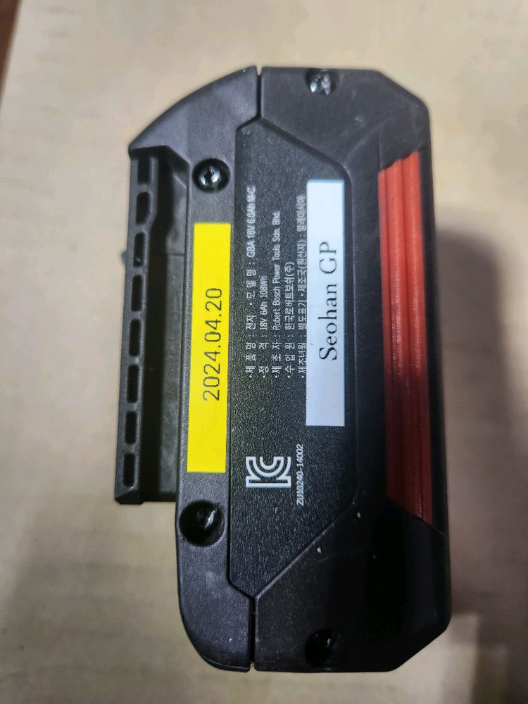 보쉬 6Ah 정품배터리 팝니다 이미지