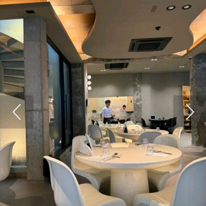 원형식탁세트 이미지