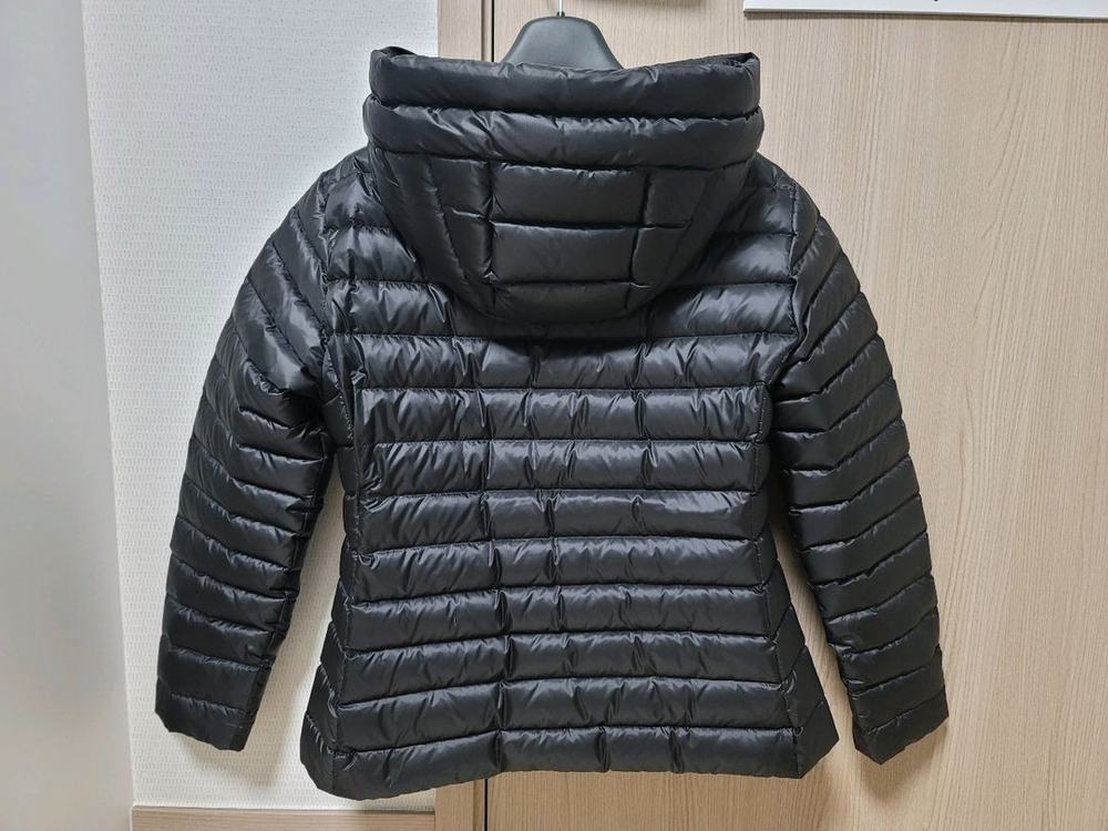 여성 몽클레어 경량패딩 2사이즈 66--1