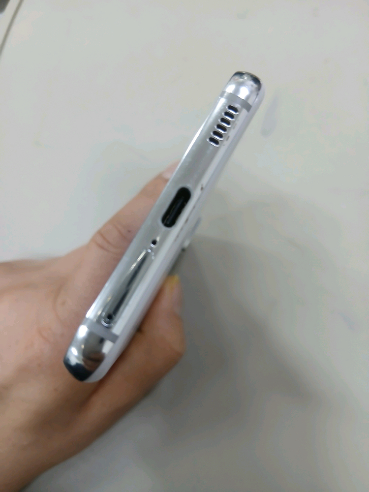 갤럭시S21 5G 256GB 화이트 상태 촣은 단말기 입니다. 이미지