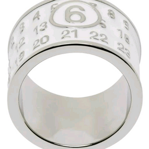 메종 마르지엘라 실버 & 화이트 로고 와이드 반지 팝니다