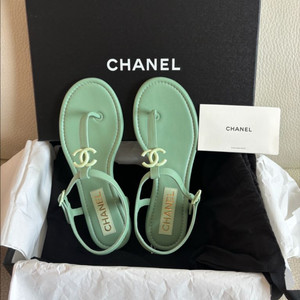 [미사용][정품]샤넬 CC 로고 샌들
