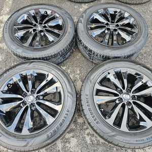 #올뉴 카니발 19인치 순정 블랙유광 휠타이어세트 팝니다.235 55 19