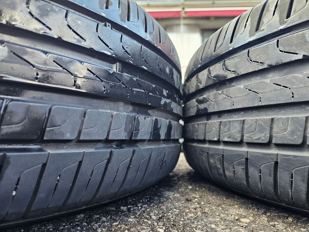 #올뉴 카니발 19인치 순정 블랙유광 휠타이어세트 팝니다.235 55 19--6