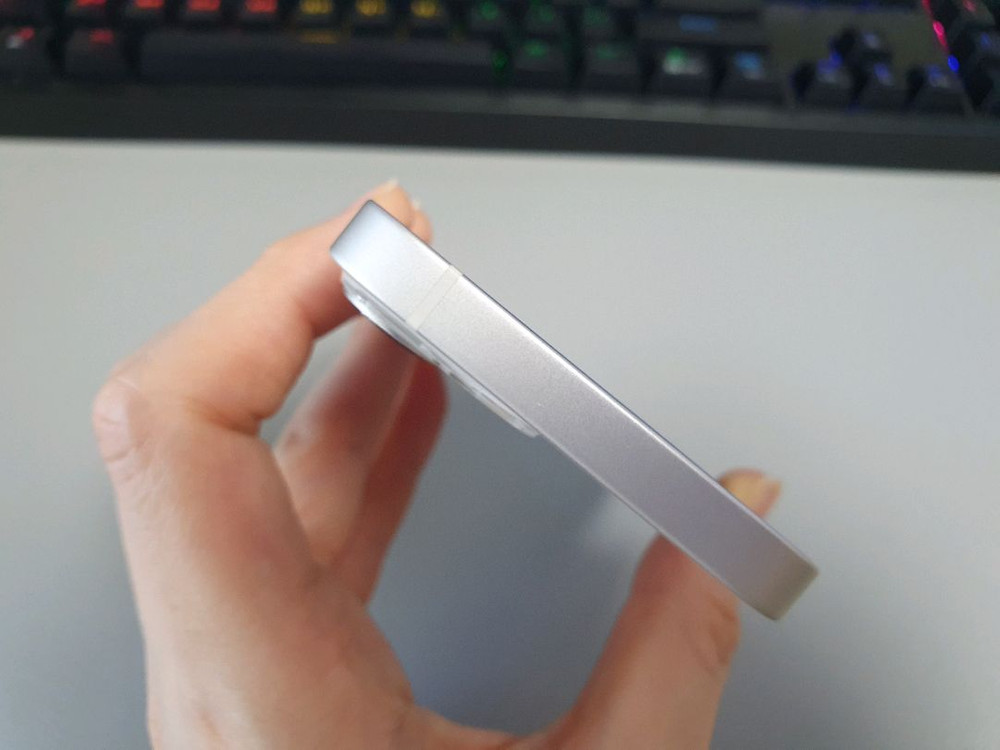 아이폰13 미니 / 128GB / 화이트--7