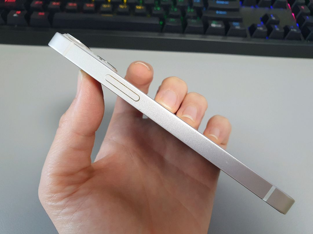 아이폰13 미니 / 128GB / 화이트--8