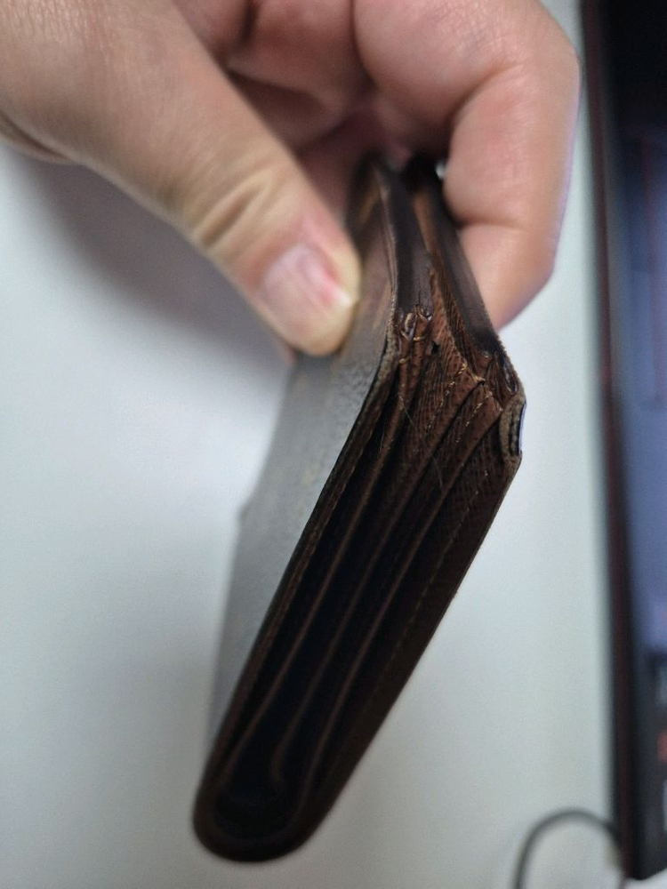 루이비통 정품 모노그램 이클립스 반지갑 팝니다 이미지