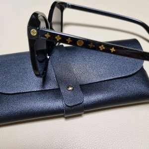 루이 모노그램 선글라스